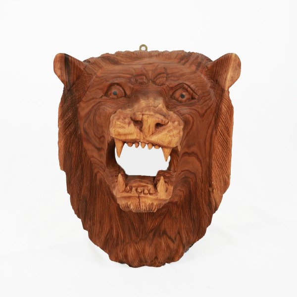 AHŞAP EL OYMASI ASLAN KAFASI DUVAR SÜSÜ 40*50 CM